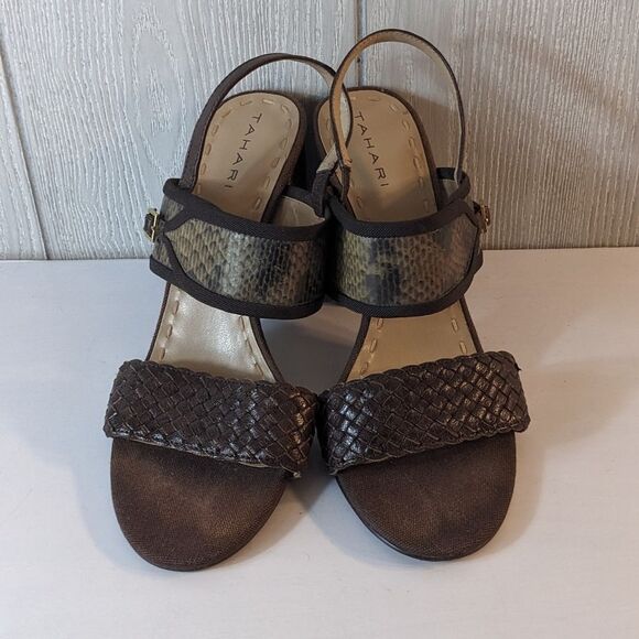 Tahari Jada Chunky Heel Open Toe Shoes EUC SZ 8 - Picture 3 of 9